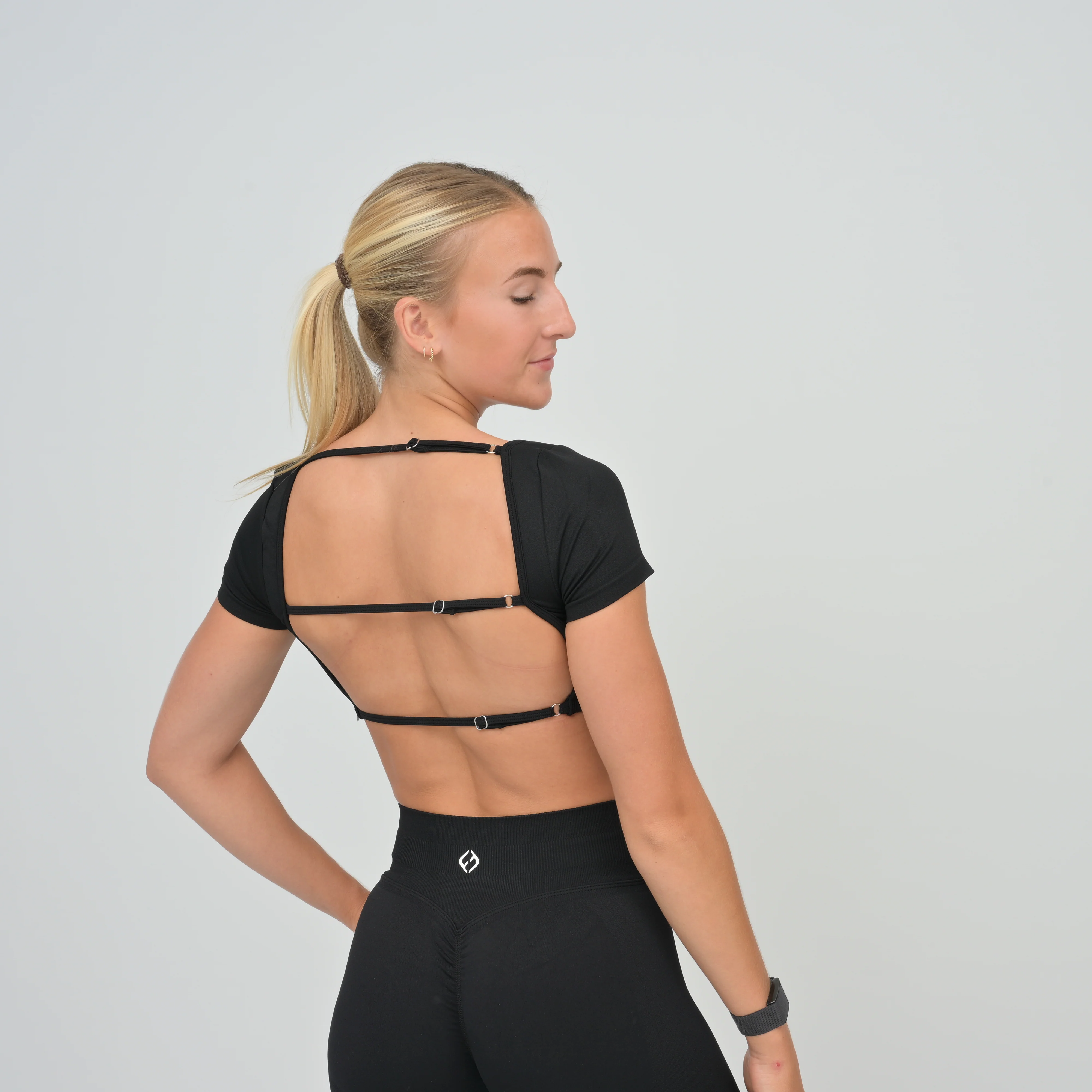Bella Crop - Image 12
