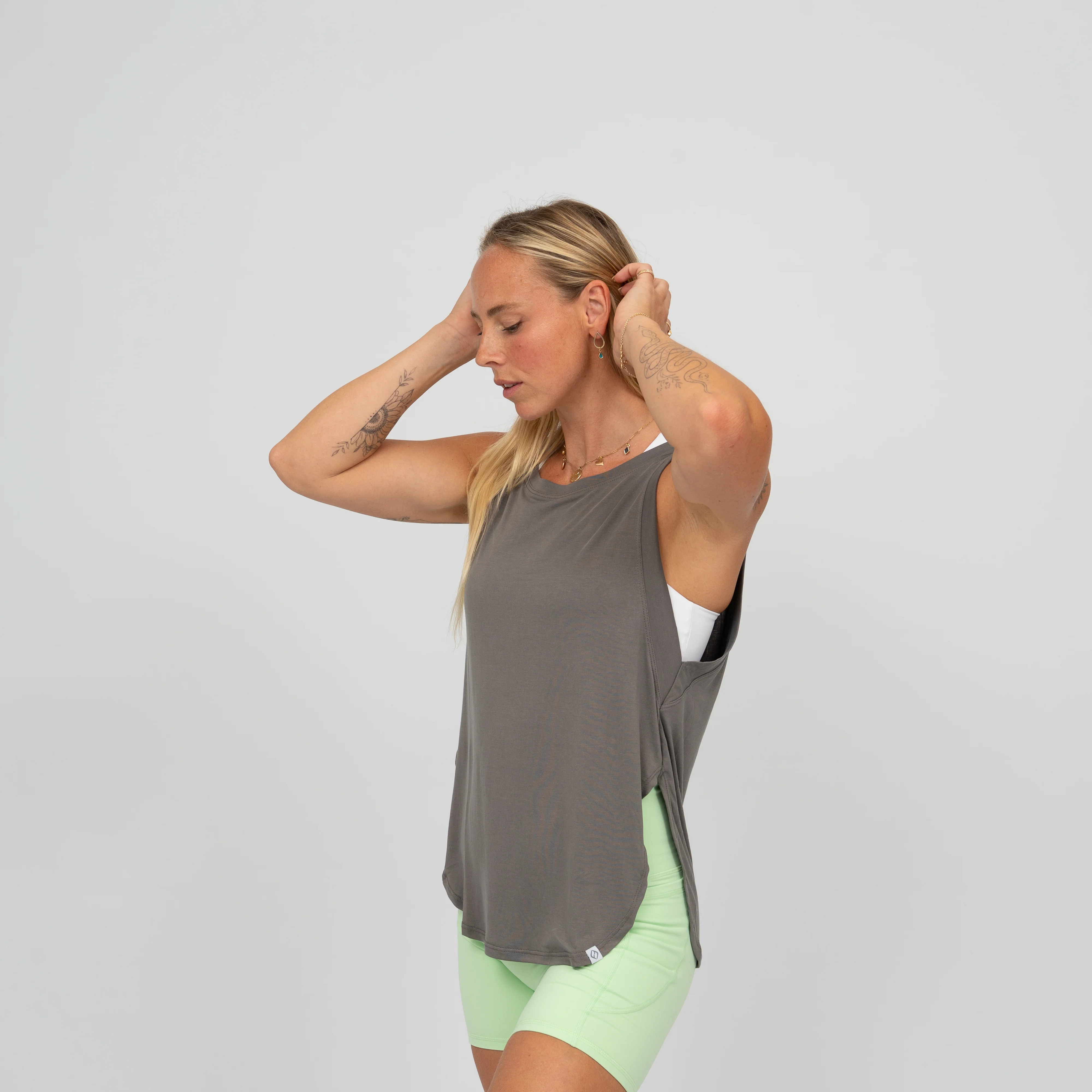 Cally Vest - Image 2