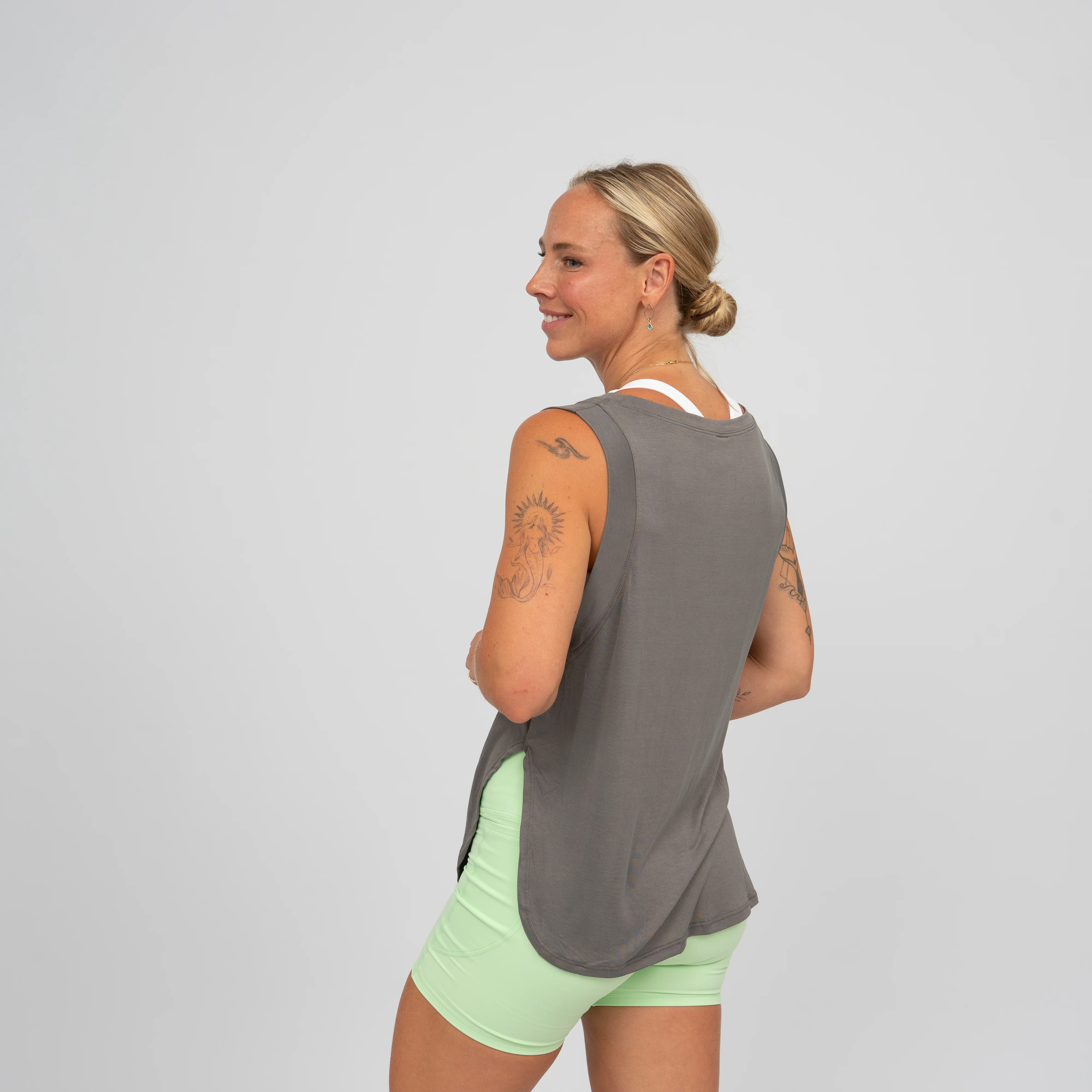 Cally Vest - Image 4