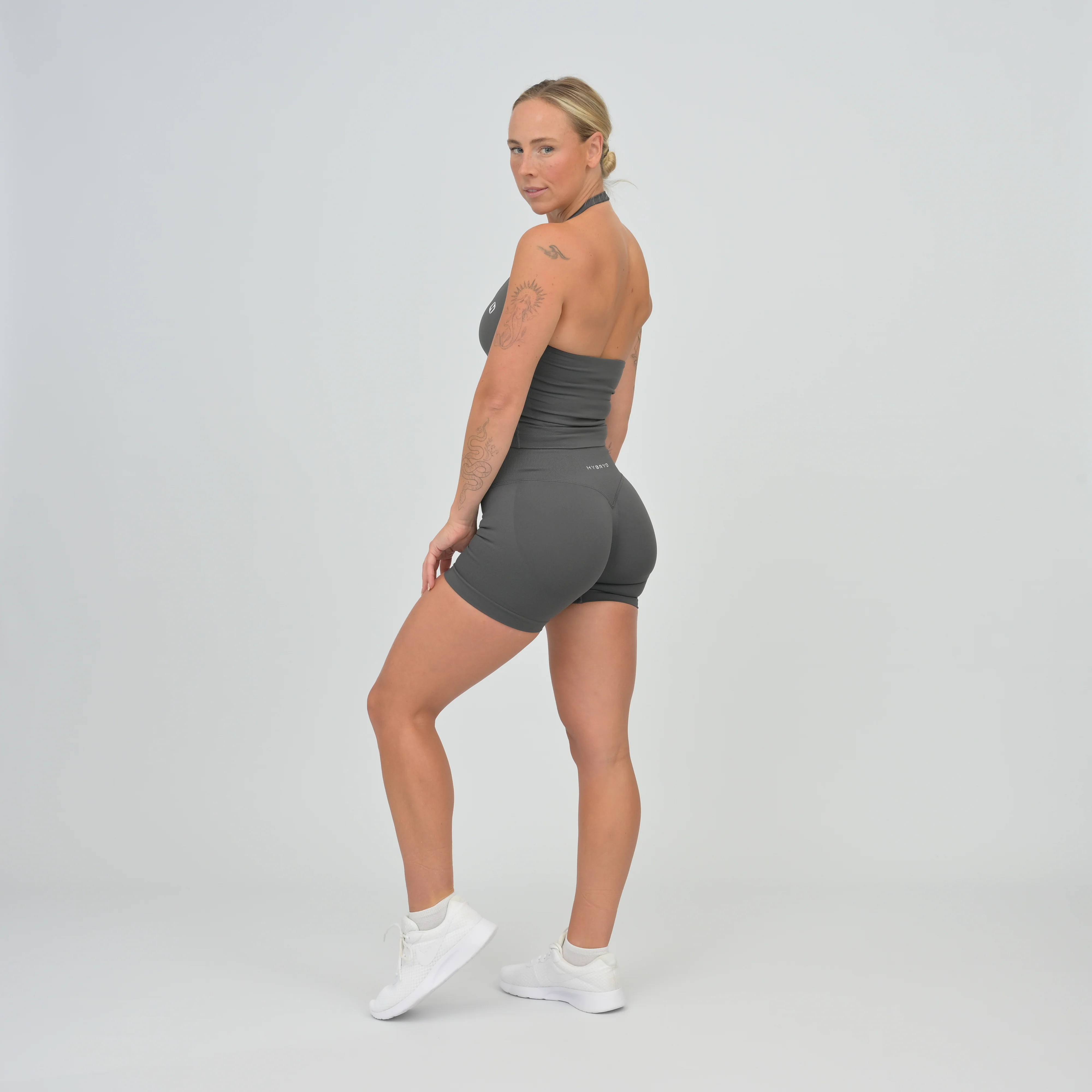 Emily Vest - Image 12