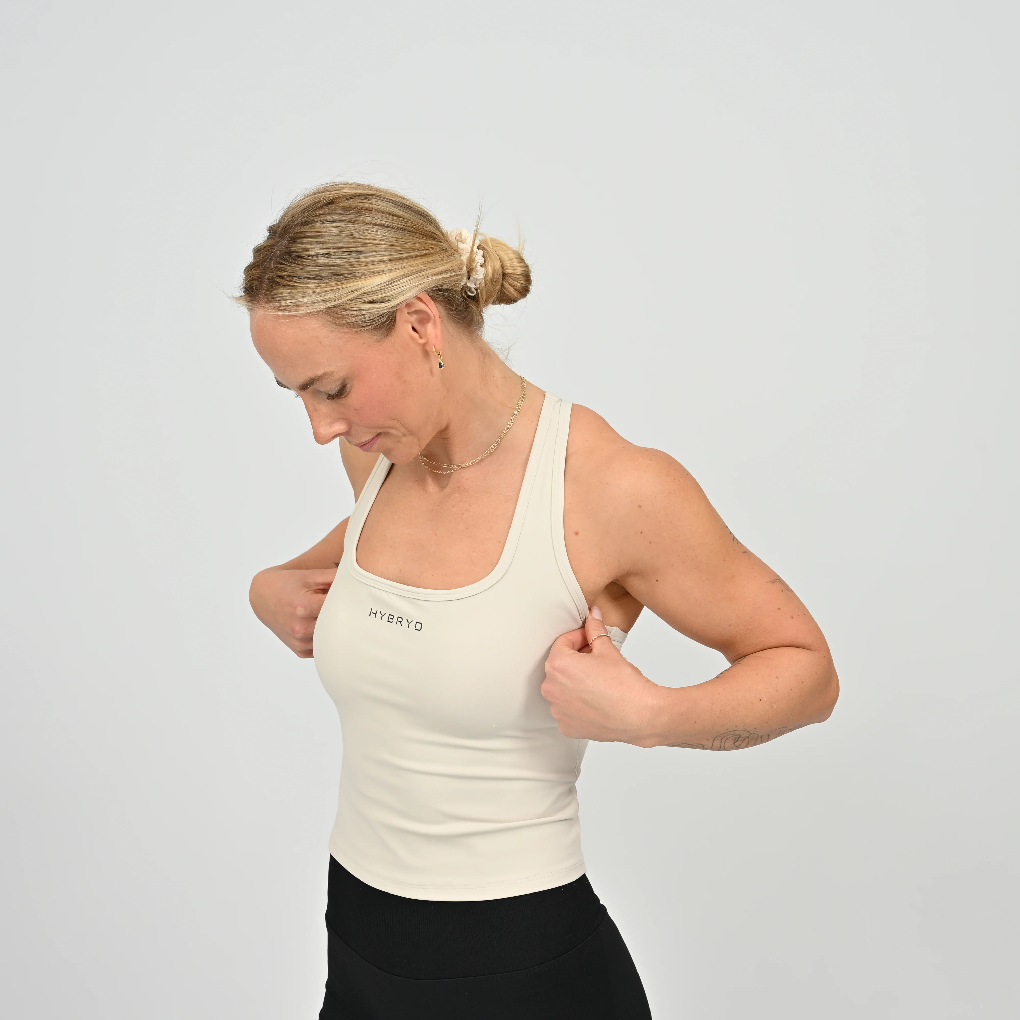 Evelyn Vest - Image 5