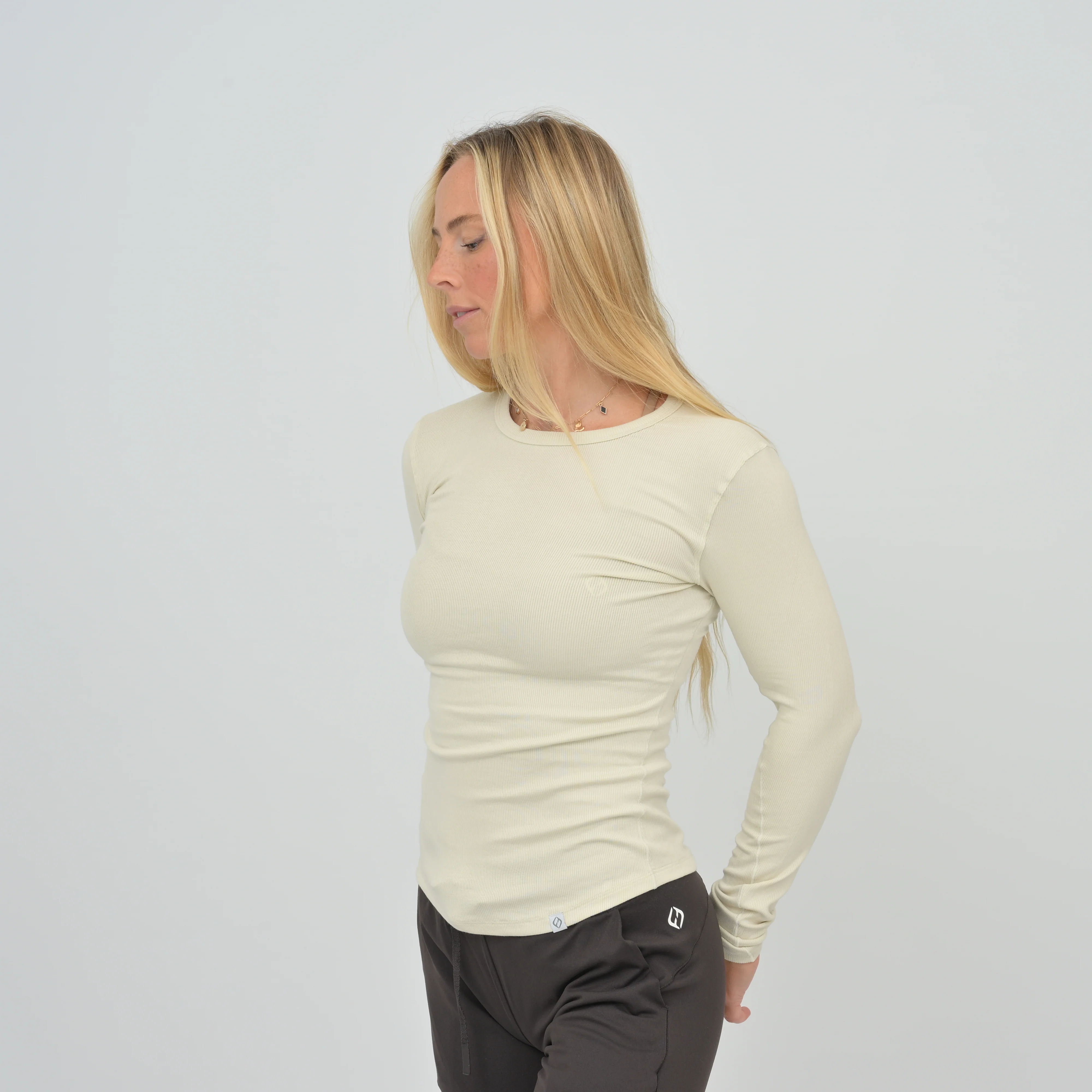 Lara Long Sleeve - Image 8