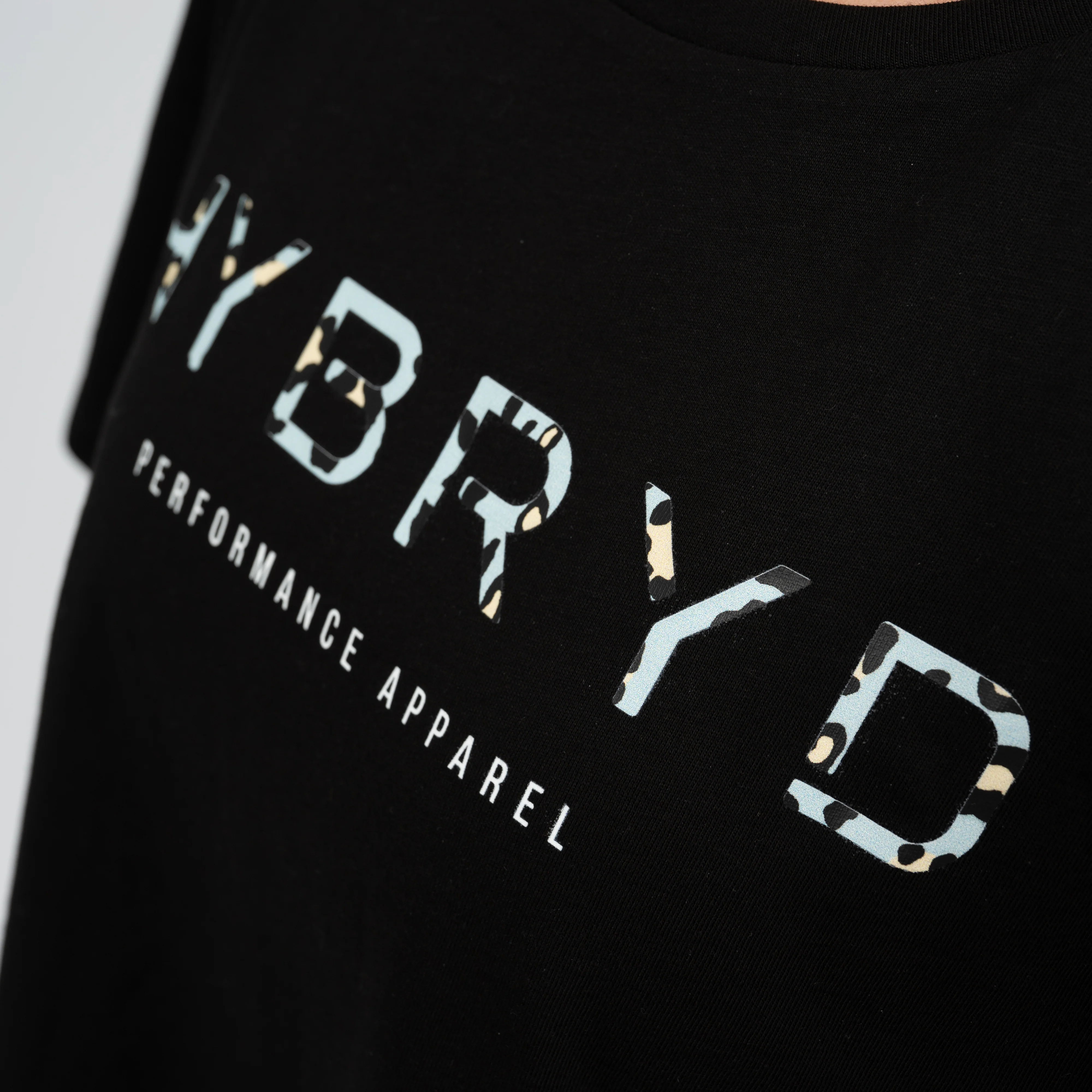 Logo Infill Crop Tee - Image 5
