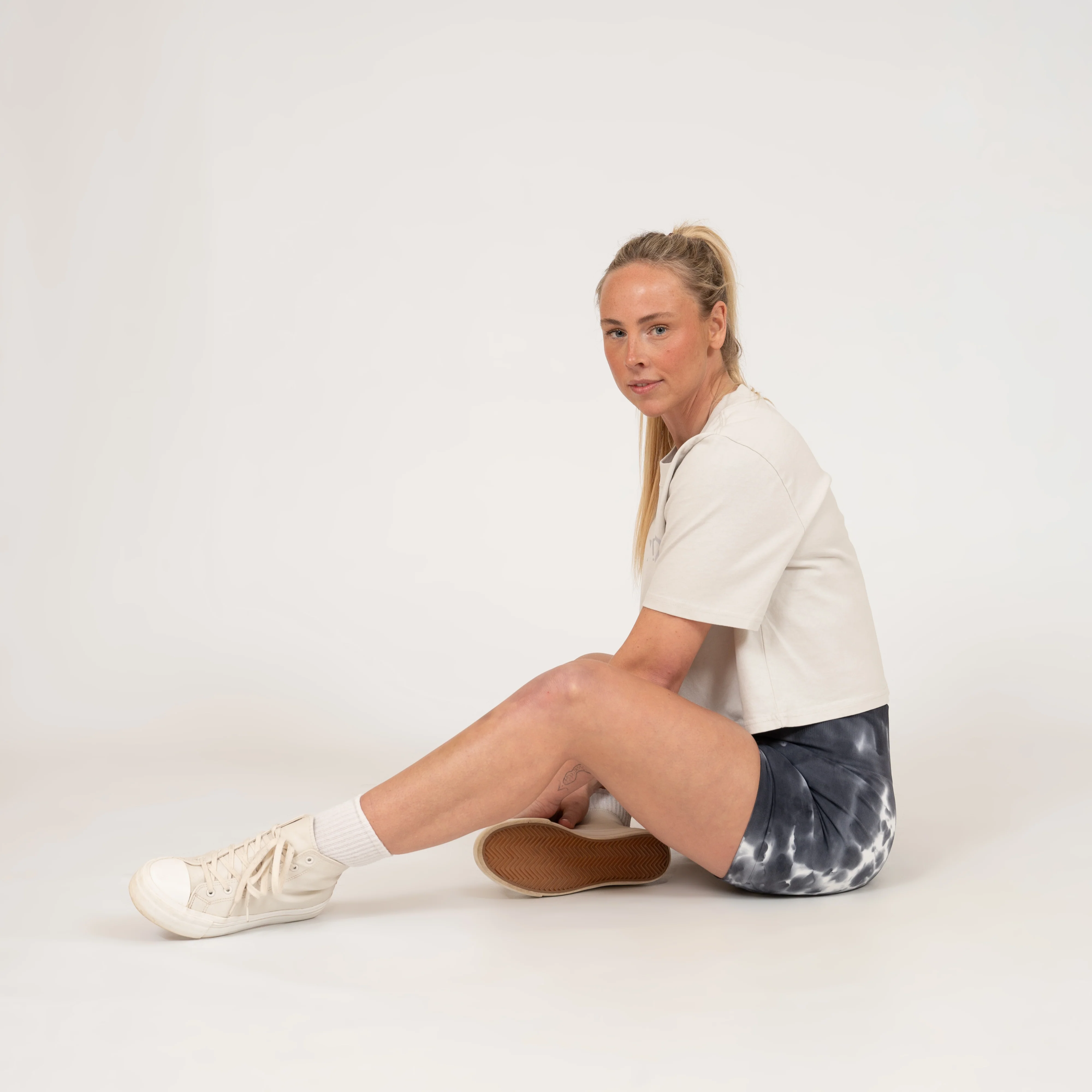 Malta Cropped Tee - Image 4