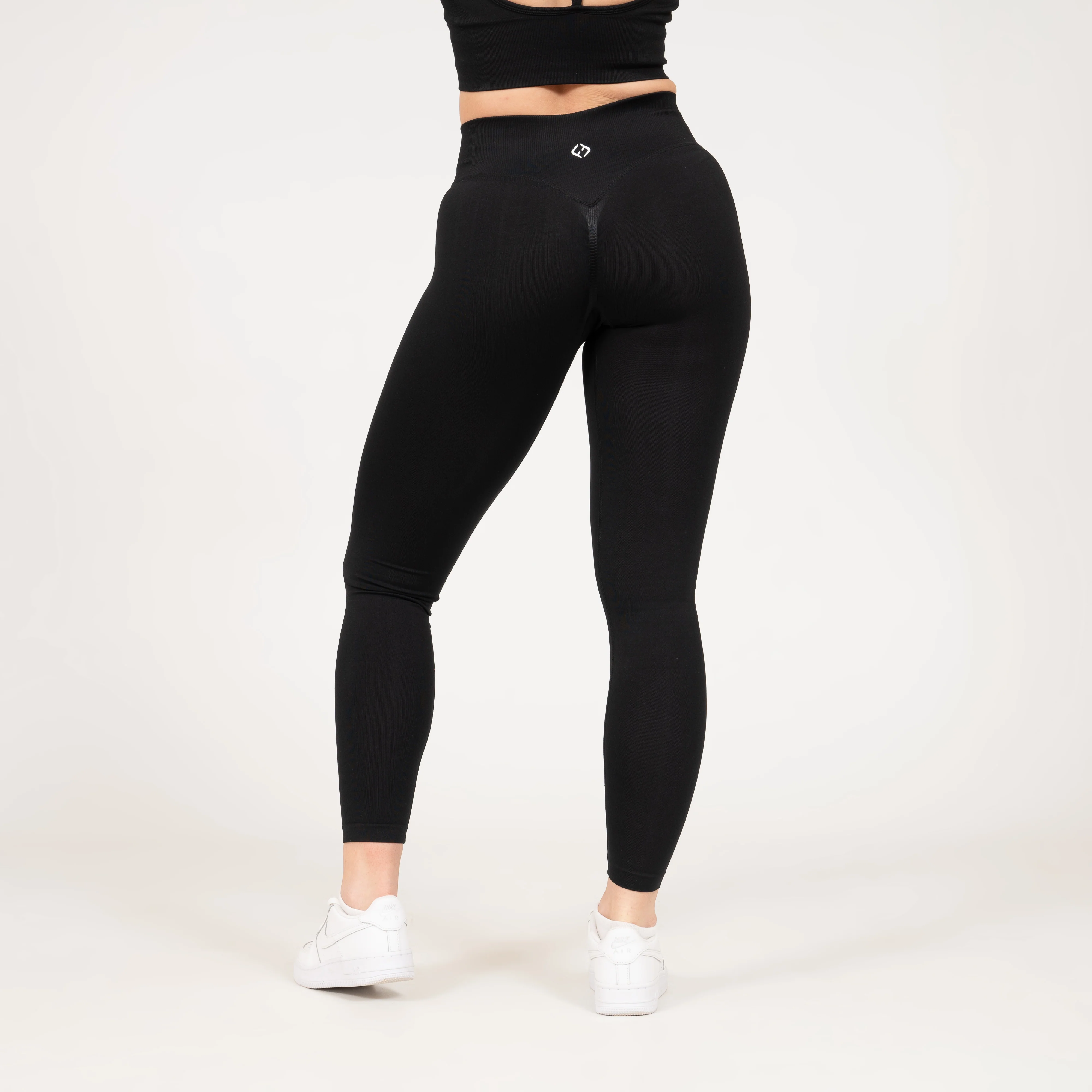 Taran Leggings - Image 20